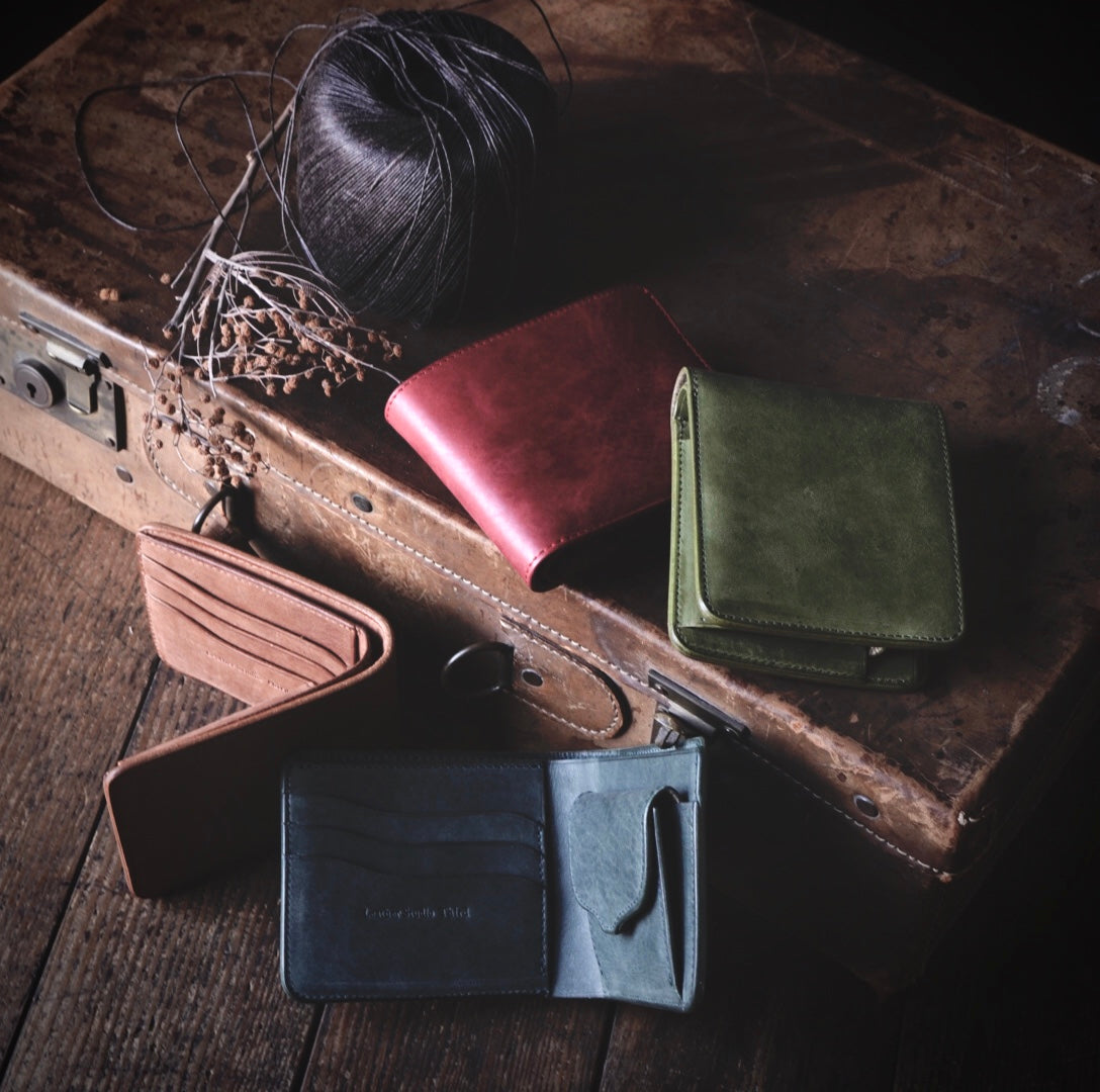 Bi-fold wallet Carre (limited edition color)