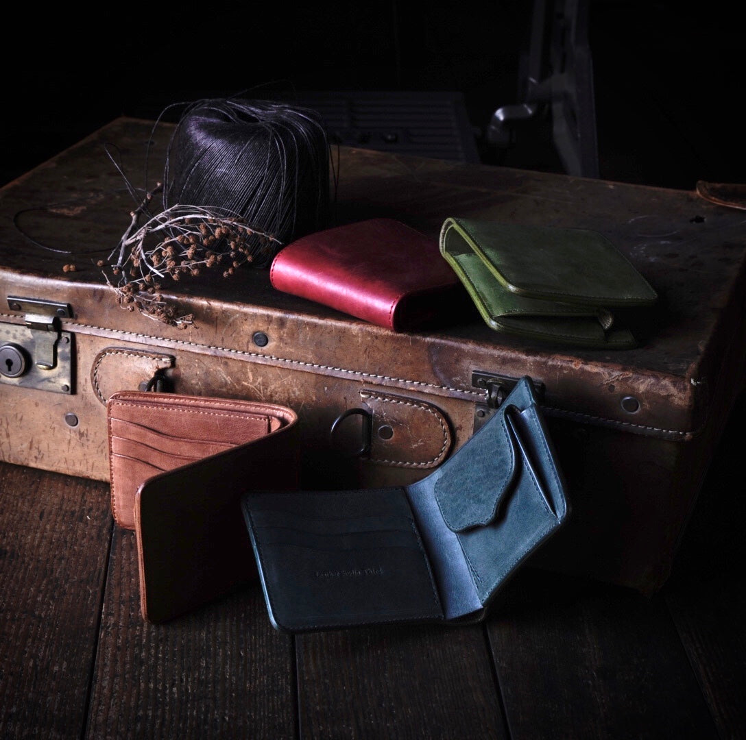 Bi-fold wallet Carre (limited edition color)