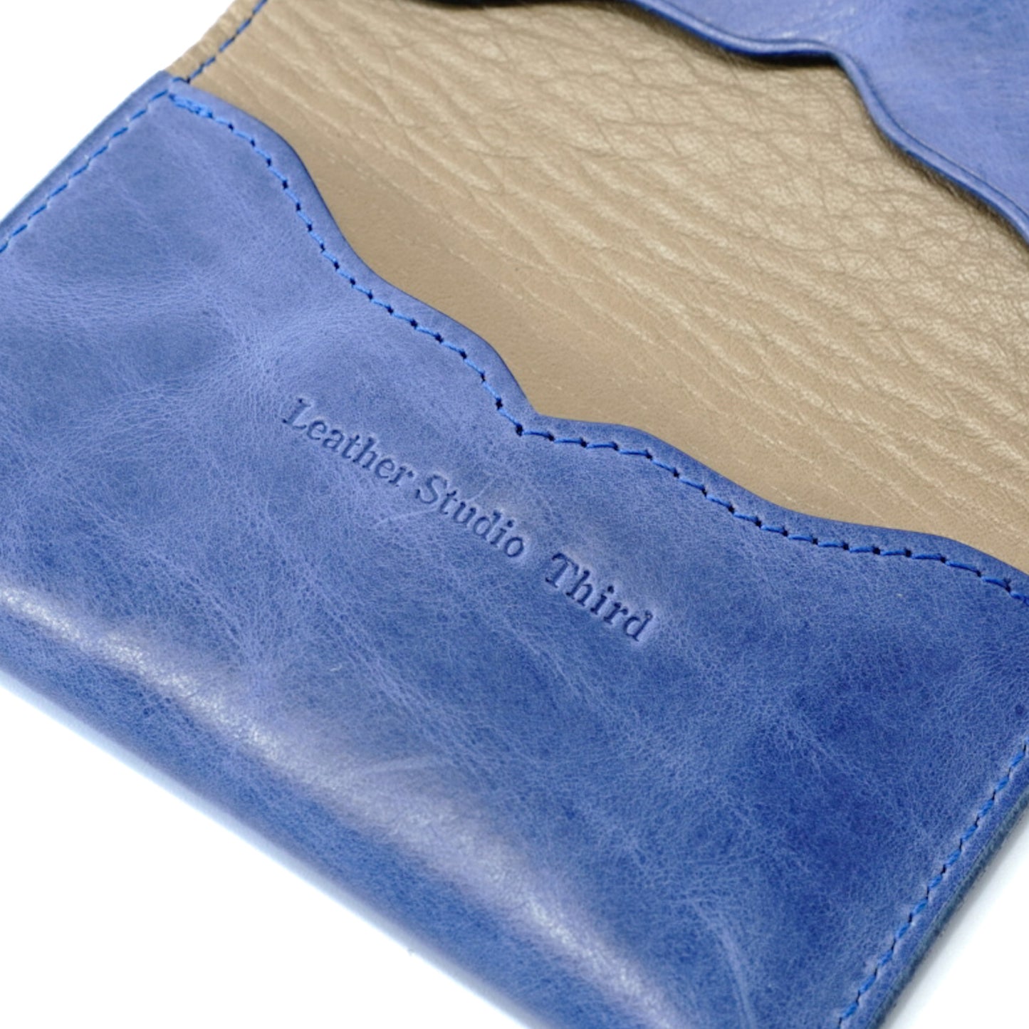 Business card holder Pom (limited color)
